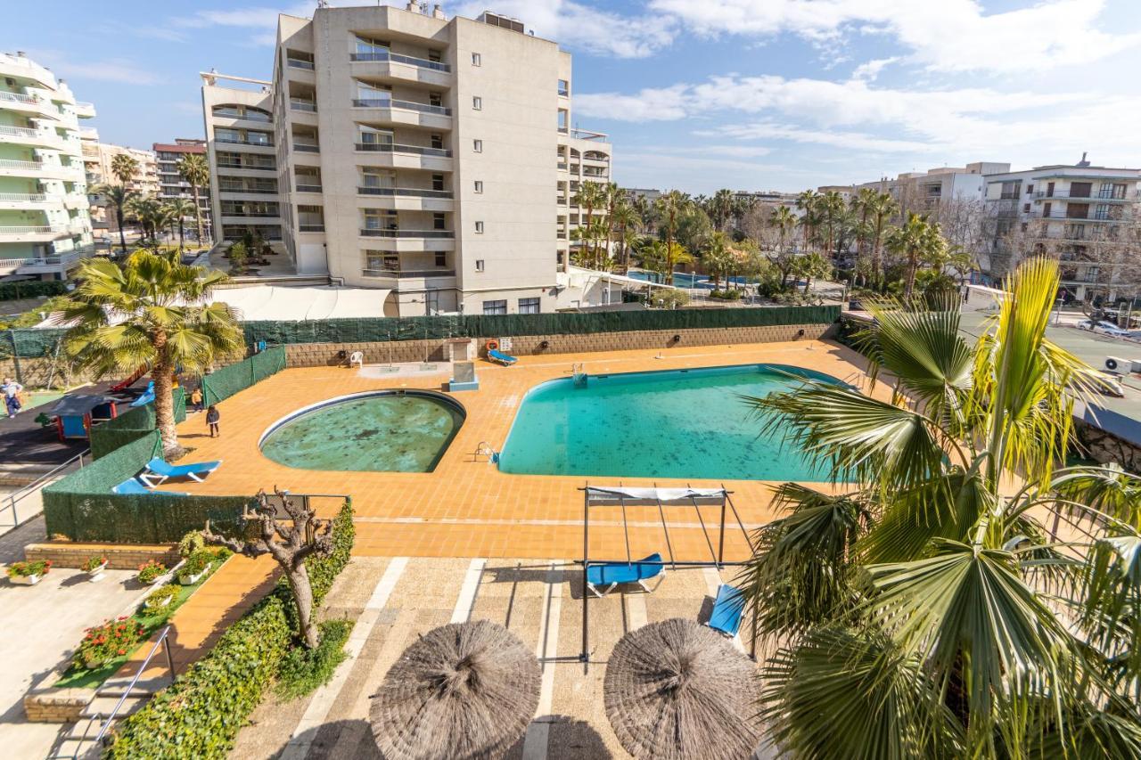 Apartamentos Alboran-Arysal Salou Bagian luar foto
