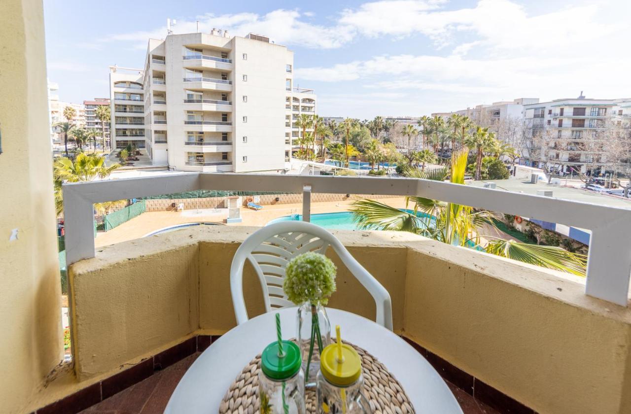 Apartamentos Alboran-Arysal Salou Bagian luar foto