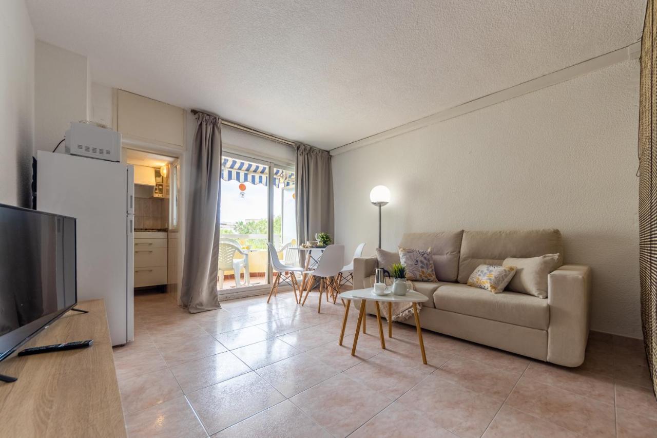 Apartamentos Alboran-Arysal Salou Bagian luar foto